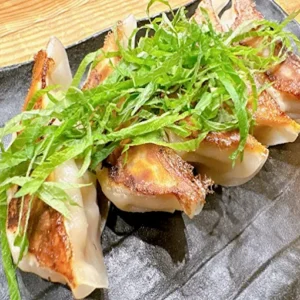 餃子酒場ちゃおまるしそ餃子