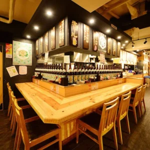 餃子酒場ちゃおまる店内