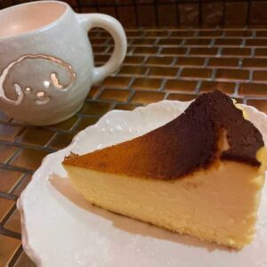 MO-NYANバスクチーズケーキ