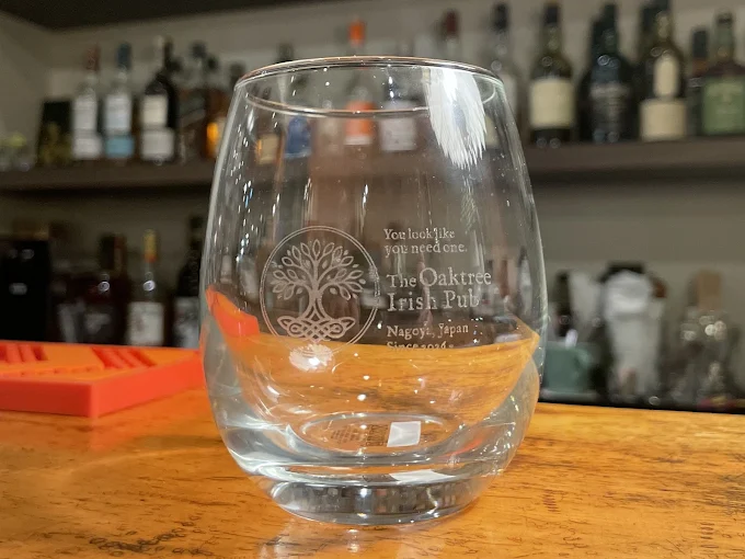 伏見の地下に佇む本格アイリッシュパブ【The Oaktree Irish Pub】