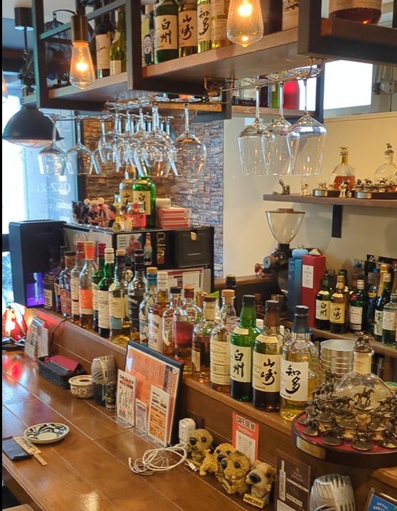 大人の秘密基地！癒し時間を過ごせる【CAFE DE M】